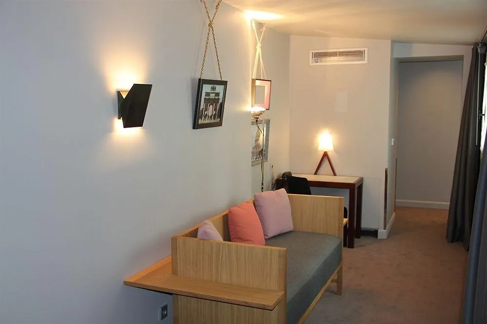 Hotel Saint Dominique París