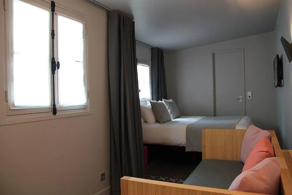 Hotel Saint Dominique Paryż