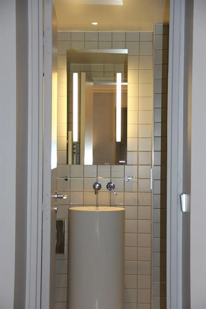 Hotel Saint Dominique París