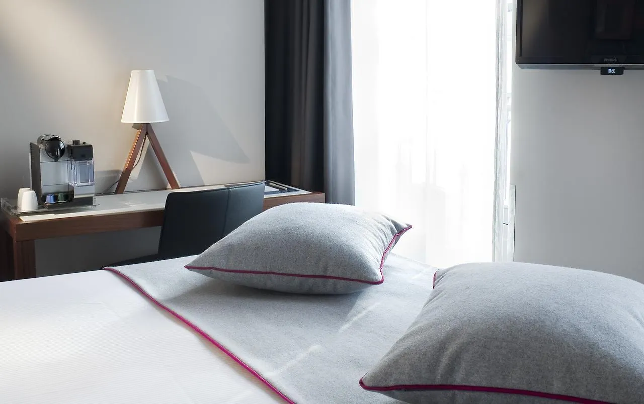 Hotel Saint Dominique París