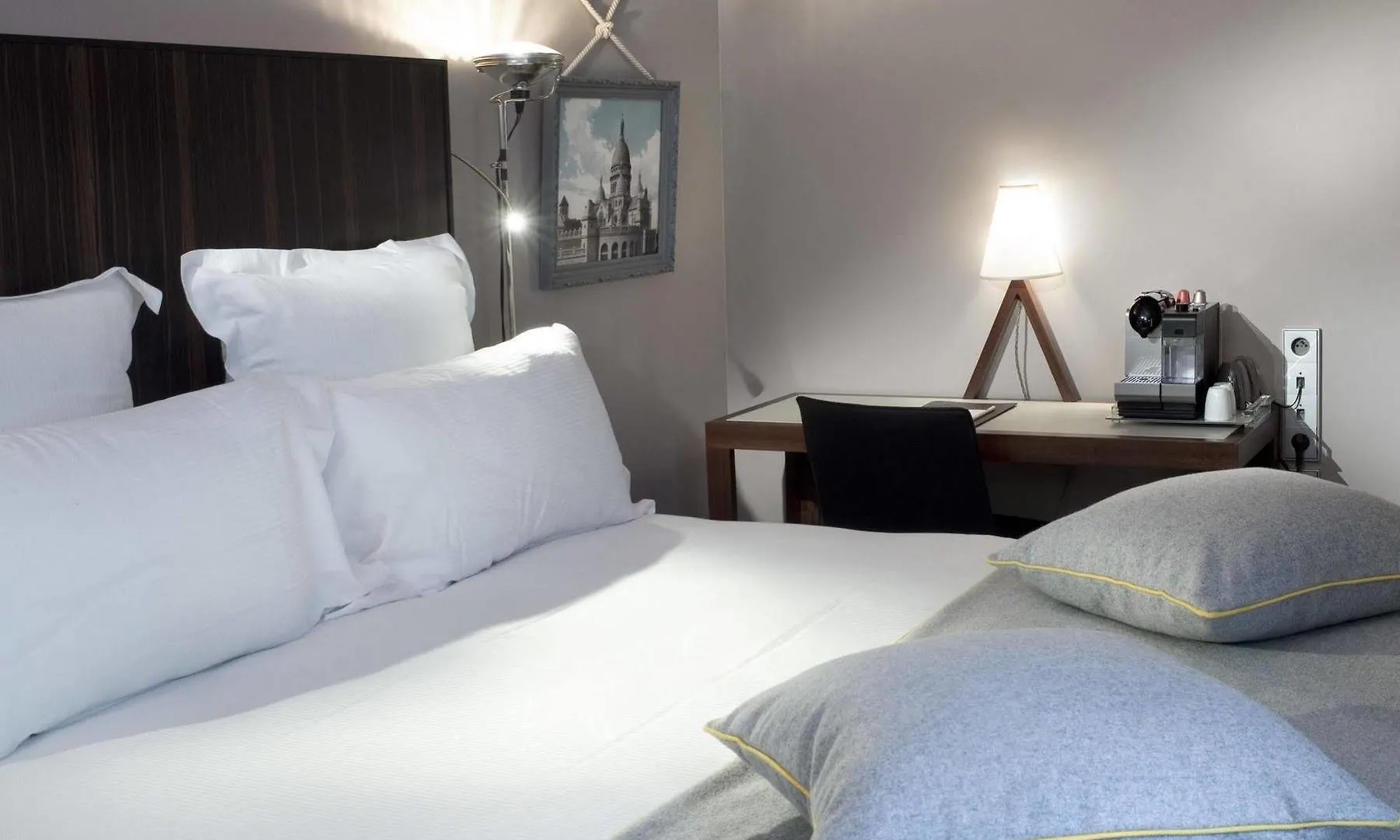 Hotel Saint Dominique París